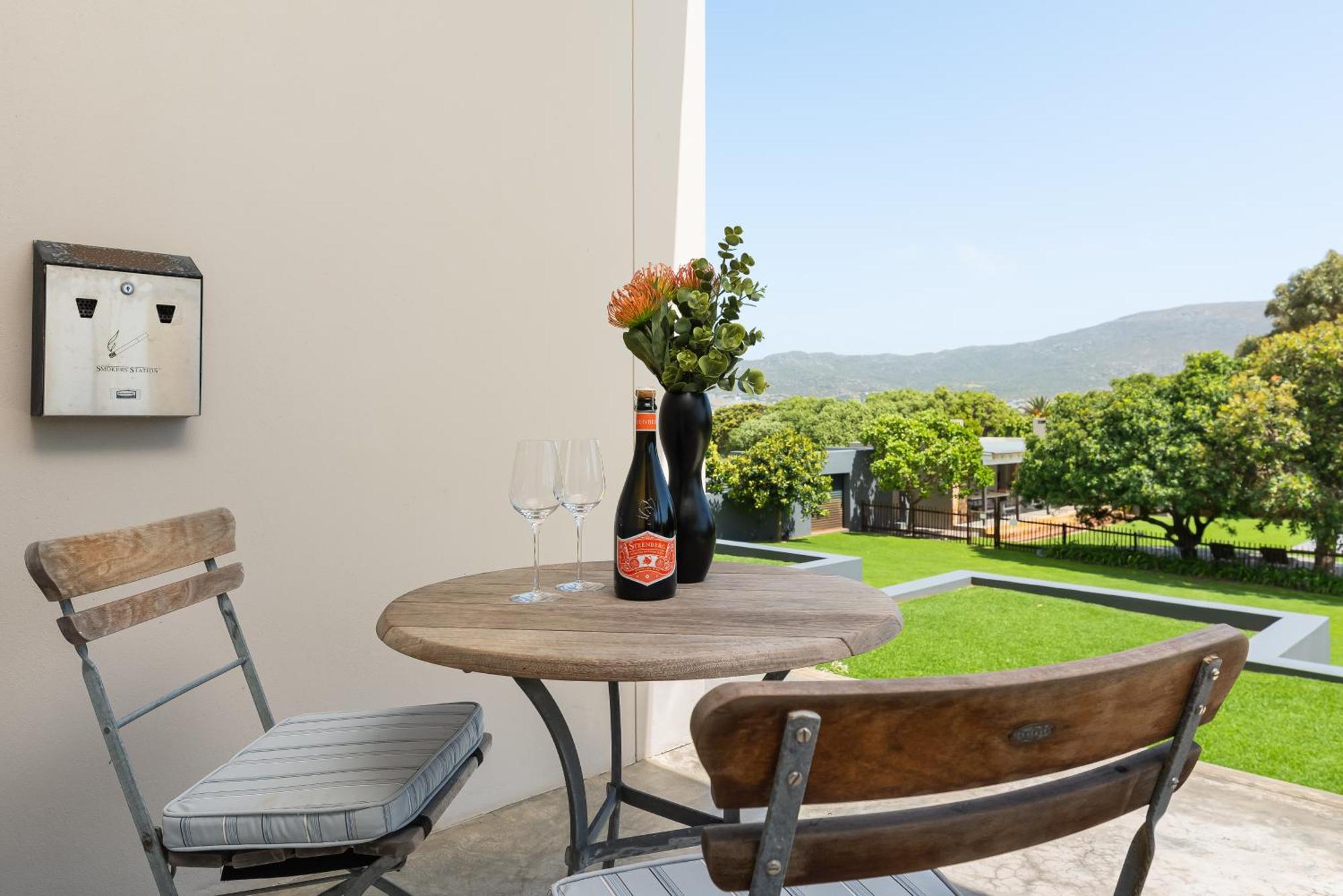 Sunset Splendour Guesthouse Noordhoek Exterior photo