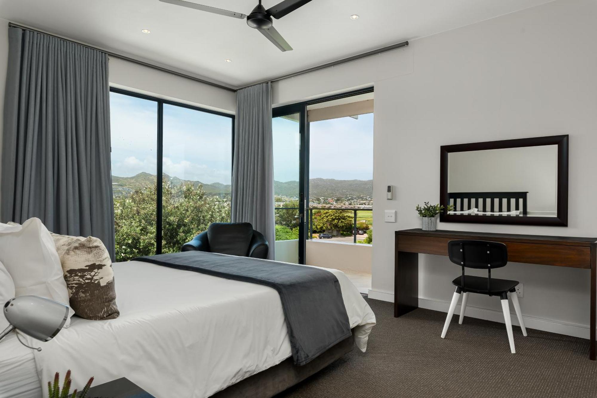 Sunset Splendour Guesthouse Noordhoek Exterior photo